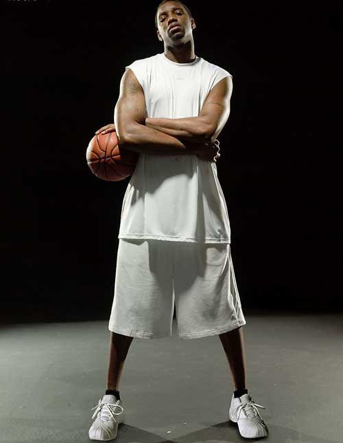 皇马齐达内战术得手轻取塞维利亚（齐达内用兵得当，皇马轻松击败塞维利亚）