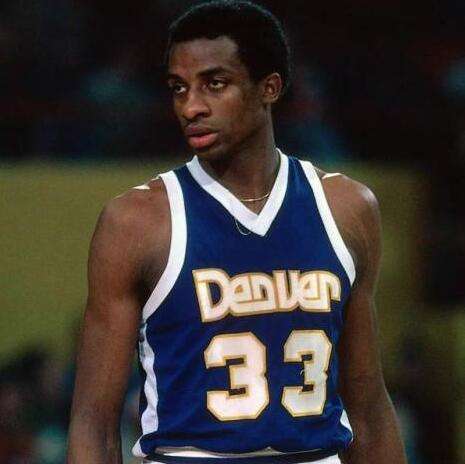 遗憾空砍！杰伦·约翰逊20中9贡献21分18篮板16助攻（难挽败局！杰伦·约翰逊20投9中砍下21分18板16助）