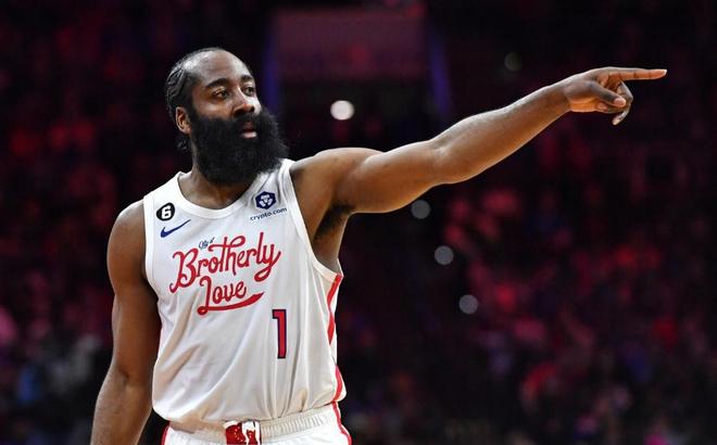 疯狂的足球：米兰门神迈尼昂的盘带合集（足坛狂潮：AC米兰门将迈尼昂盘带集锦）