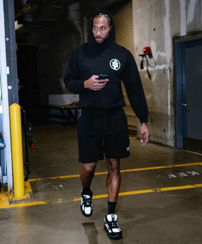 万项：距离理想中的球员还差很多；最后两场比赛不会放松（万项：距理想自我仍有不小差距，最后两战绝不松懈）