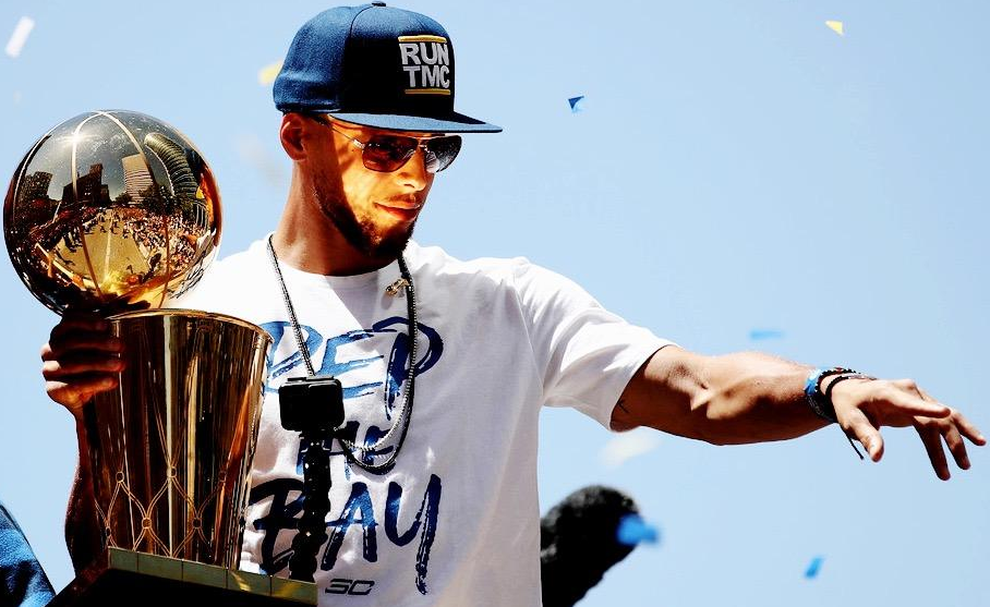 意媒：诺丁汉森林预计周二与尤文接触，以敲定道路的转会（意媒：诺丁汉森林周二将与尤文接触，力争敲定道路转会）