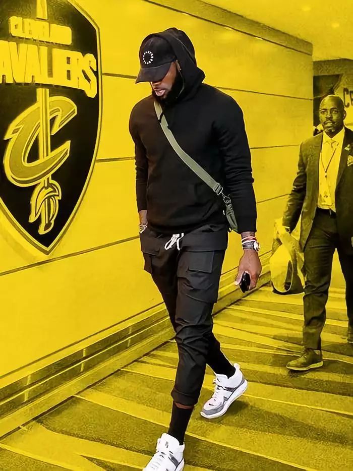 德转列巴拉圭球员历史身价前10：阿尔米隆第1，巴里奥斯上榜（德转盘点巴拉圭球员历史身价TOP10：阿尔米隆居首，巴里奥斯入选）